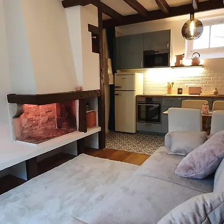 Week In Paris, 2 Pieces Hyper-centre Parisien *