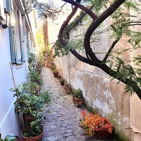 Week In Paris, 2 Pieces Hyper-centre Parisien * Париж